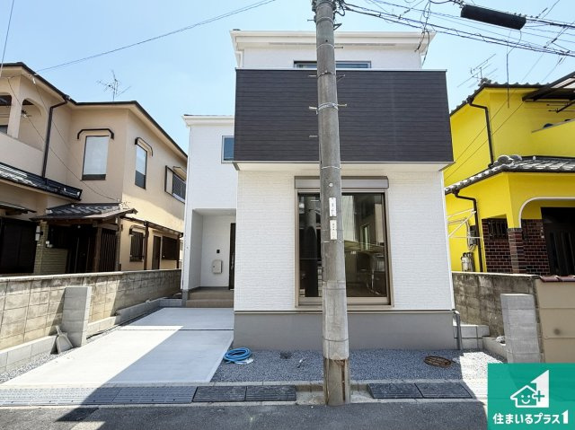 高槻市東五百住町　第1期　新築一戸建ての外観|安心の10年保証！外観を美しく保ち、雨水で汚れを落とします！気になることがありましたら、お気軽にお問い合わせください！