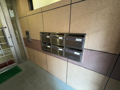 【その他共用部分】 | 髙橋ビル | メールボックス完備。