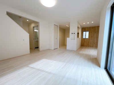 【居間・リビング】