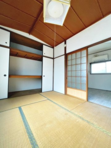宝塚市平井２丁目のアパートの和室|きれいな和室です