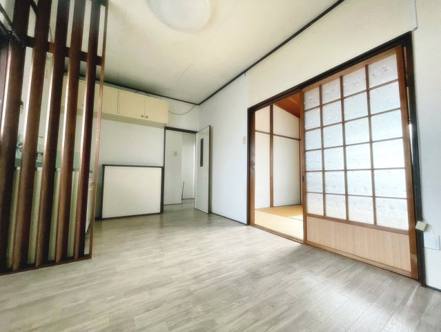 緑荘の居間・リビング|使いやすい居間です