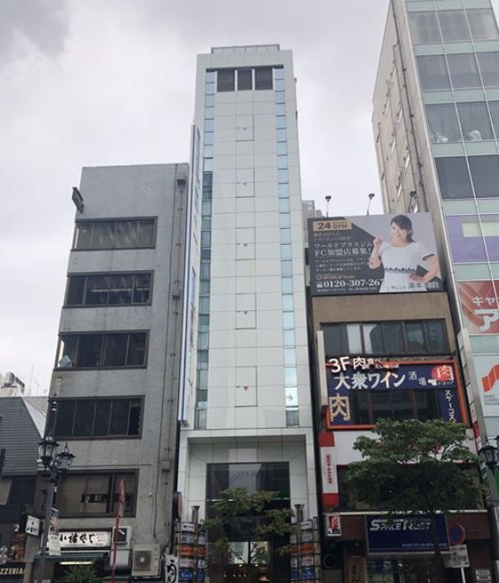 港区六本木４丁目の店舗一部