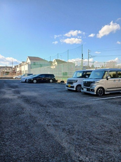 【駐車場】