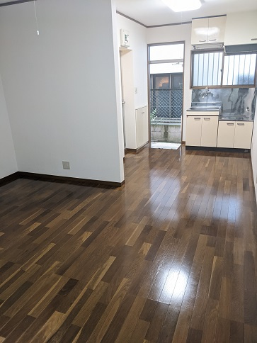 三鷹市大沢６丁目のアパートの居間・リビング