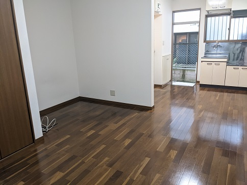 三鷹市大沢６丁目のアパートの居間・リビング