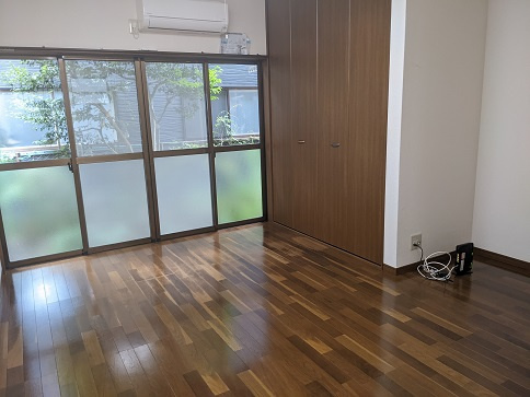 三鷹市大沢６丁目のアパートの居間・リビング