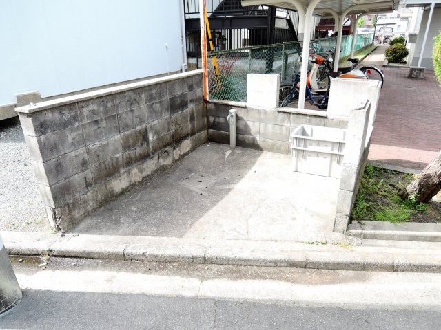 シャンポールド高槻の周辺