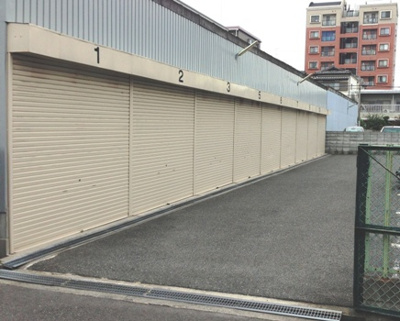 【外観】 | 浅田ガレージ  シャッター