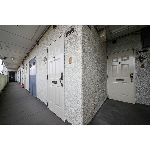 ヴァーチューハウスのエントランス