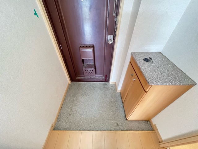 サンクレールヒラタの玄関