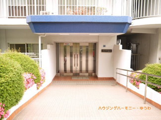【エントランス】