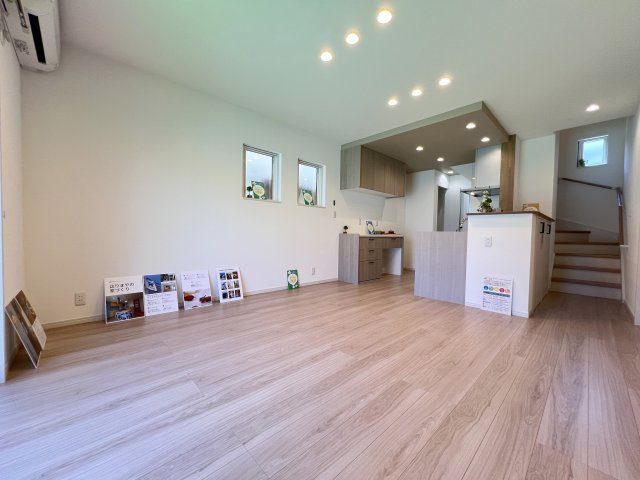 【居間・リビング】 | 高知市高須３丁目