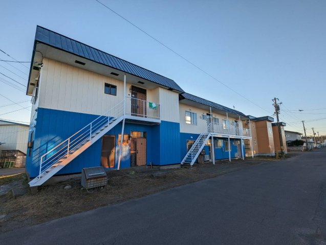 釧路市大楽毛西２丁目のアパートの外観