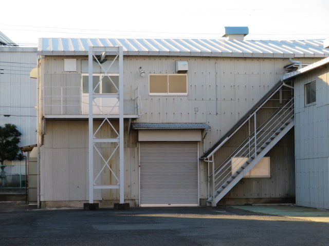 武蔵村山市伊奈平１丁目の倉庫の外観