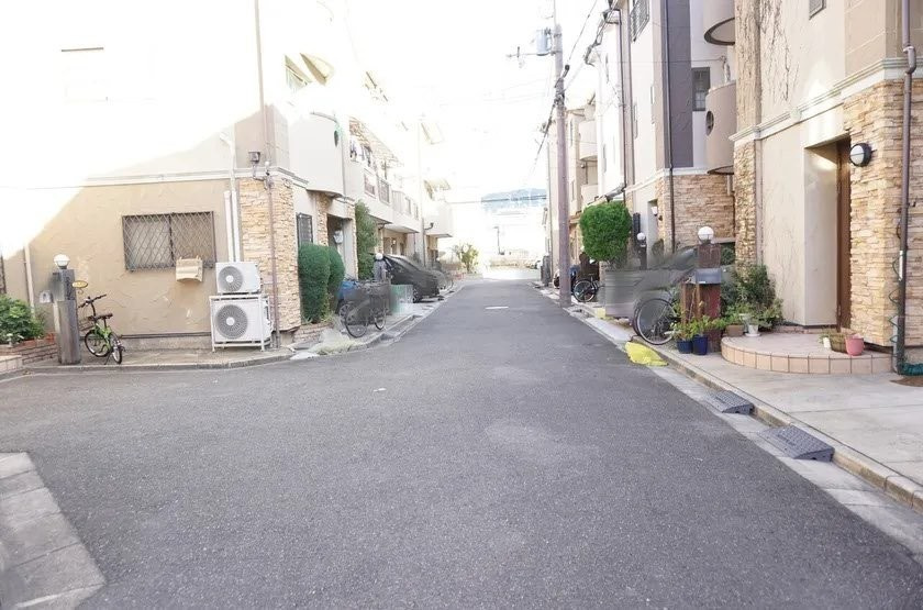 二丁通町　中古一戸建ての前面道路含む現地写真|■物件内覧・資金計画相談・住宅ローン相談、リフォーム相談、お問合せ受付中■
※当日・翌日のご内覧、ご相談はお電話でのお問合せがスムーズです！