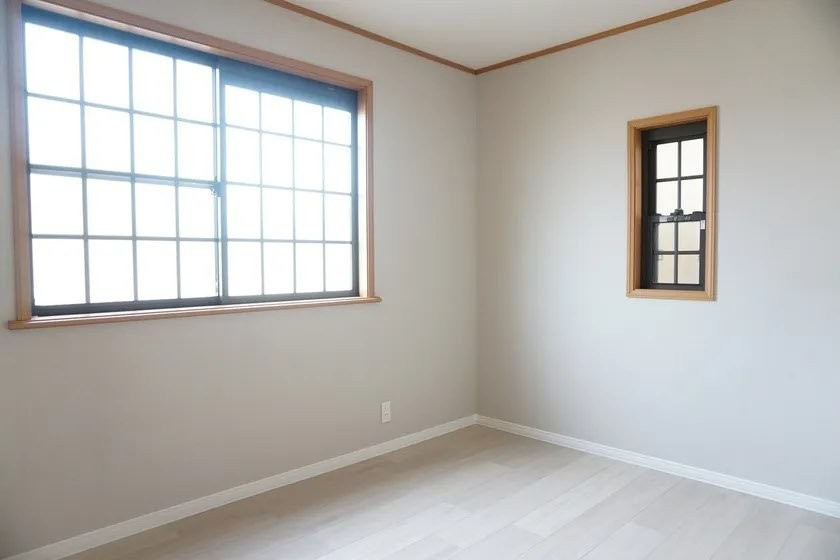 二丁通町　中古一戸建ての子供部屋|洋室6.0帖
■物件内覧・資金計画相談・住宅ローン相談、リフォーム相談、お問合せ受付中■
※当日・翌日のご内覧、ご相談はお電話でのお問合せがスムーズです！