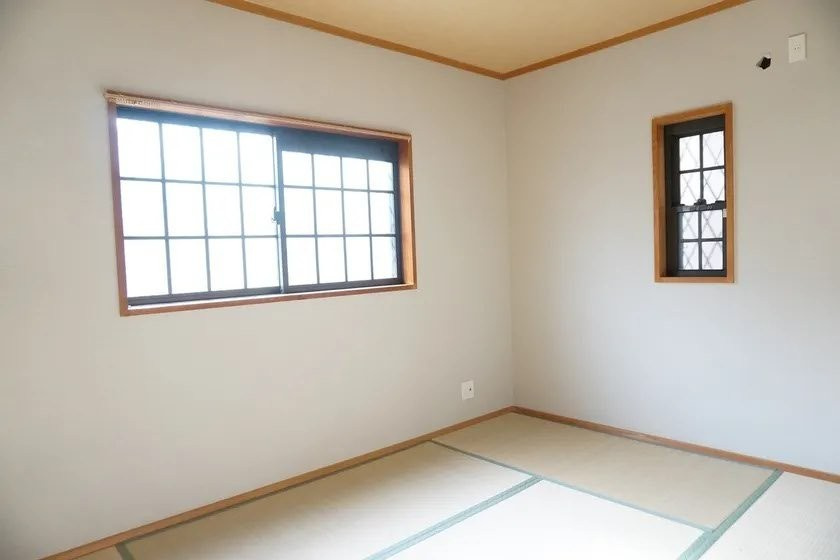 二丁通町　中古一戸建ての和室|和室6.0帖　1階
■物件内覧・資金計画相談・住宅ローン相談、リフォーム相談、お問合せ受付中■
※当日・翌日のご内覧、ご相談はお電話でのお問合せがスムーズです！