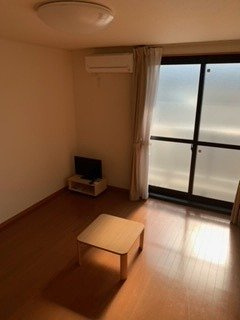 レオパレス阿保の寝室|家具家電付きver