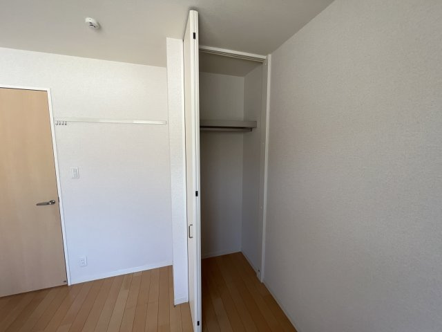ハイツ熊見Ⅴ　A棟の収納