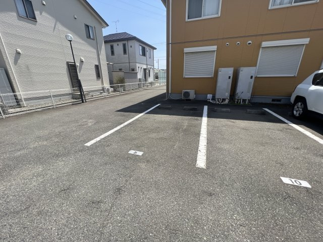 ハイツ熊見Ⅴ　A棟の駐車場