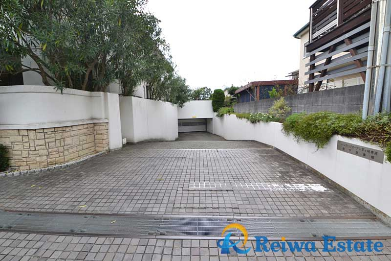 パシフィックガーデン茅ヶ崎の駐車場