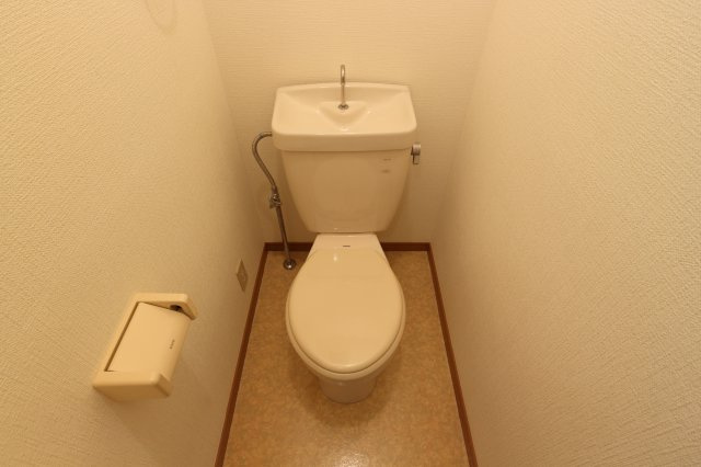 松屋北野坂ビルのトイレ|浴室、トイレ別