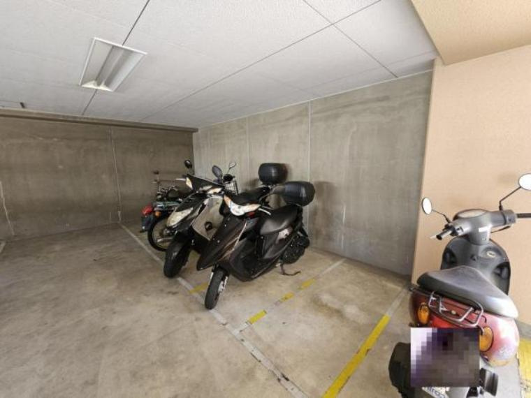 メロディーハイム古川橋マッジョーレのその他共用部分|バイク置き場
■物件内覧・資金計画相談・住宅ローン相談、リフォーム相談、お問合せ受付中■
※当日・翌日のご内覧、ご相談はお電話でのお問合せがスムーズです！