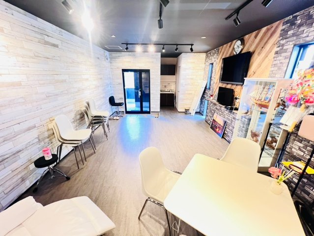 法性寺町店舗・事務所の玄関