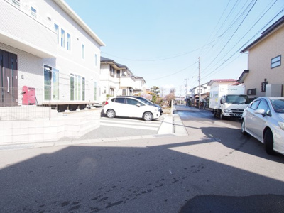 【前面道路含む現地写真】 | Erde　瀬上町３期　１号棟