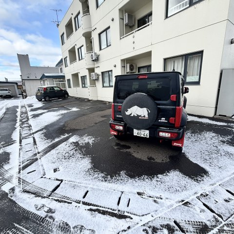 KENT1の駐車場
