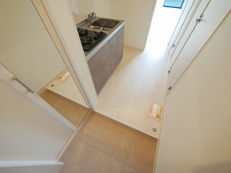 UNI　FLAT　奈良法蓮町の玄関