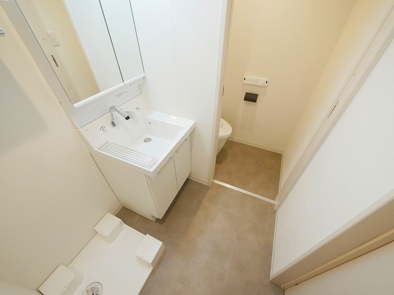 UNI　FLAT　奈良法蓮町の洗面所