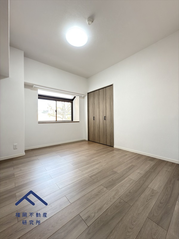 ライオンズマンション筑紫丘の洋室