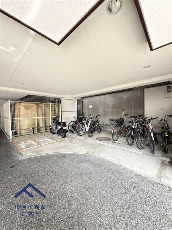 ライオンズマンション筑紫丘の駐輪場