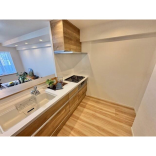 【キッチン】プリアデス岩屋 