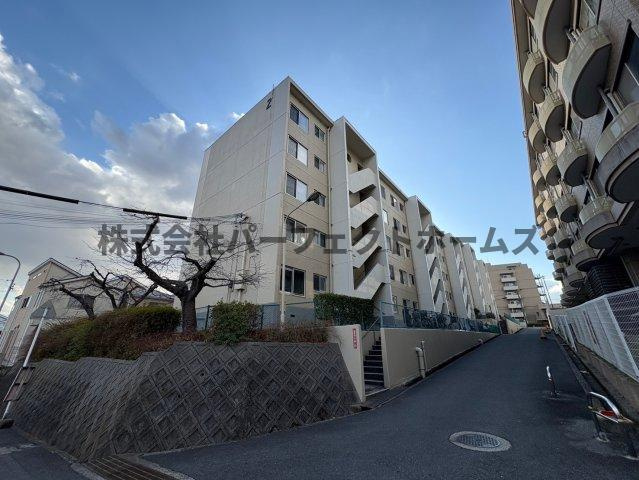 枚方ハイツ弐号棟の外観|物件の外観です