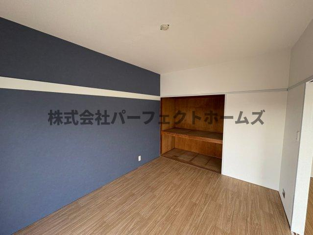 枚方ハイツ弐号棟の洋室