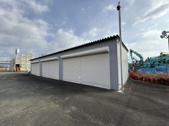 田原本町満田倉庫の外観