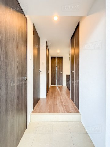 S-RESIDENCE六ツ門abreastIIの玄関|シューズボックス付きの玄関☆