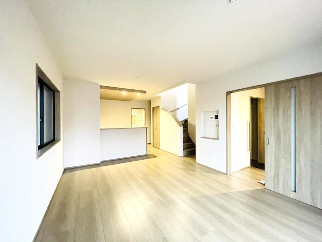 【居間・リビング】 | 深谷市常盤町　新築戸建　全2棟　2号棟