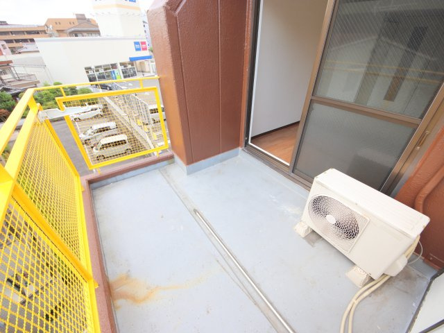 フェリス東生駒のバルコニー