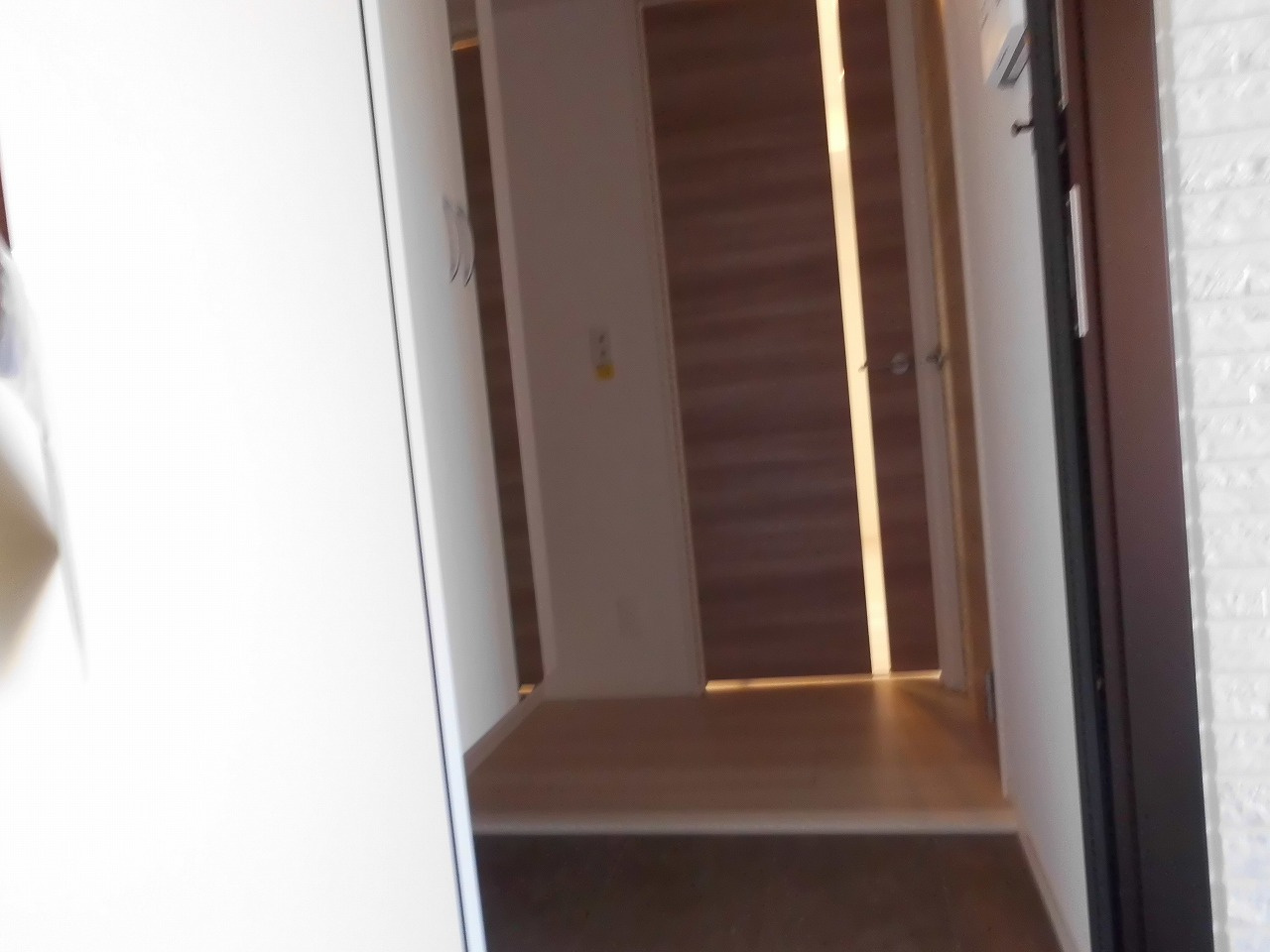 D-roomル・シャン・ドゥ・フルールの玄関