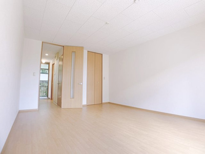 【居間・リビング】 | エスペランサ【名古屋市賃貸・ウォークインクローゼット】