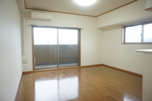 サムティレジデンス平和大通りの居間・リビング