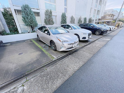 【駐車場】 | ISABELLA GARDEN 1【名古屋市賃貸・デザイナーズ】