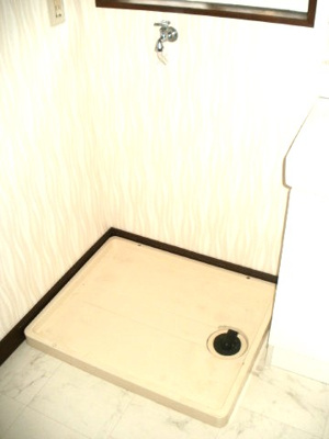 【設備】 | 延明住宅 | 室内洗濯機置き場　※イメージ