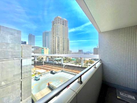 ワコーレ住吉本町ファーストのバルコニー|東側バルコニーからの眺望