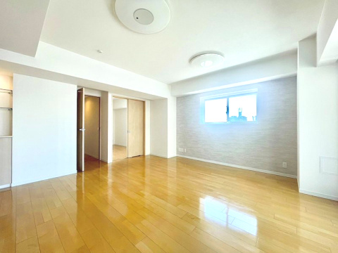 ワコーレ住吉本町ファーストの居間・リビング|こちらの居間で趣味の時間をお楽しみください