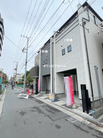 新築戸建て　江東区大島８丁目　16.24坪 2号棟　カースペース付の前面道路含む現地写真