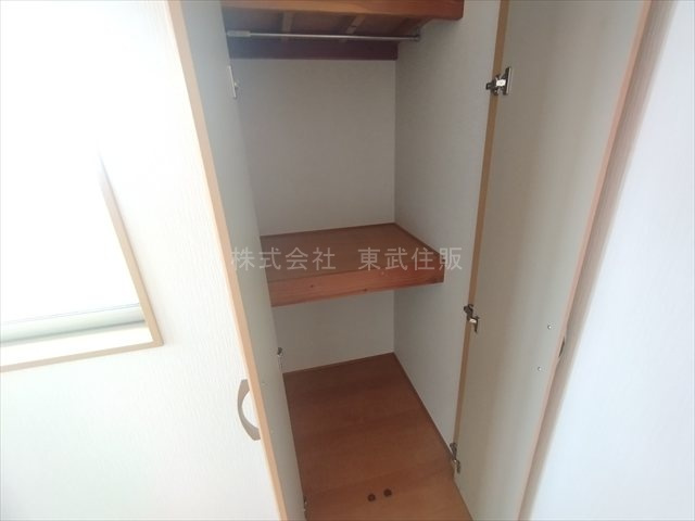 【収納】 | 川越市下松原 | 洋室東側収納